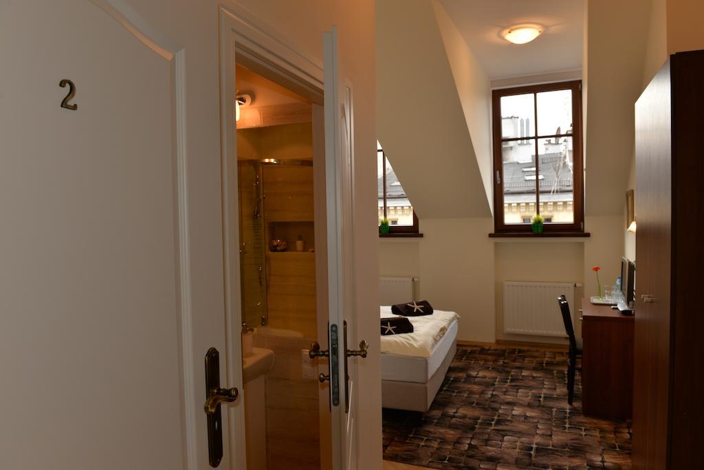 Royal Route 29 Comfort Rooms Cracóvia Exterior foto