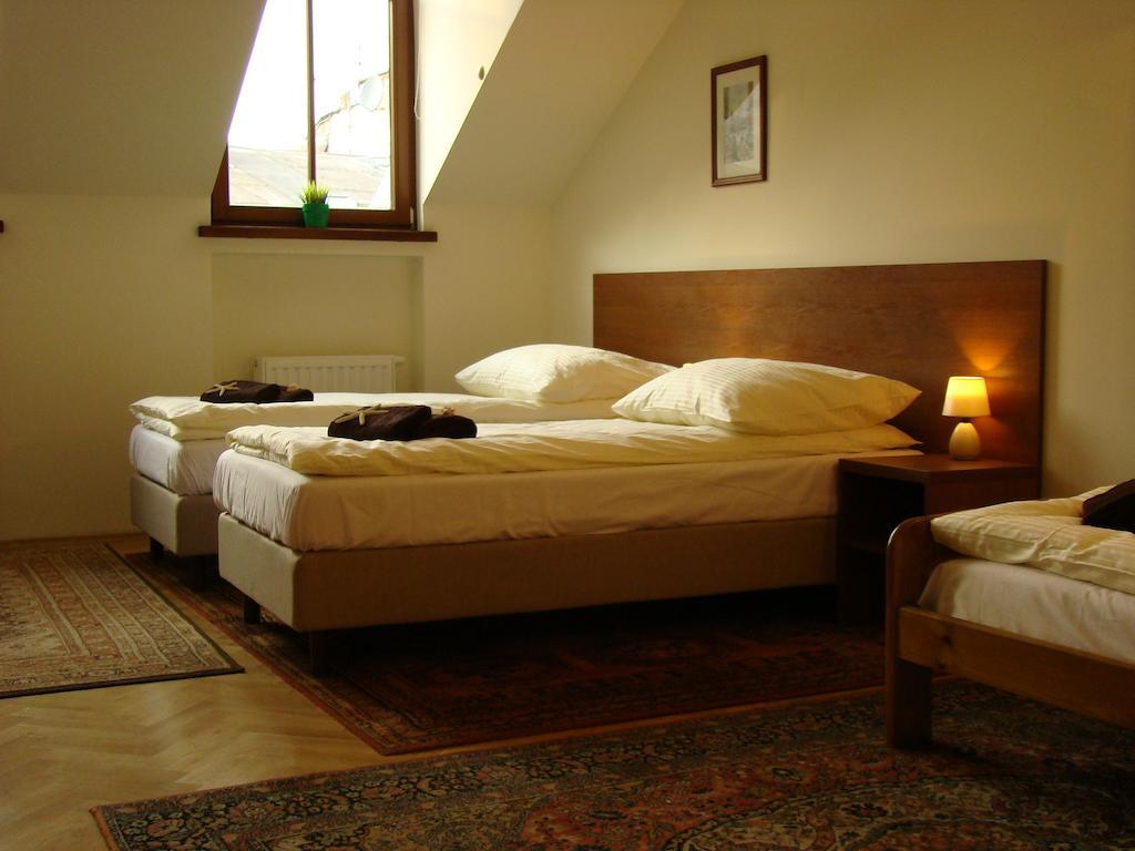 Royal Route 29 Comfort Rooms Cracóvia Quarto foto